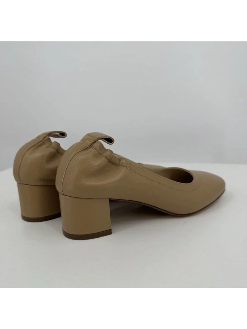 Everlane Italian Leather Day Heel Light Taupe 6 Women's Elastic Back Comfort